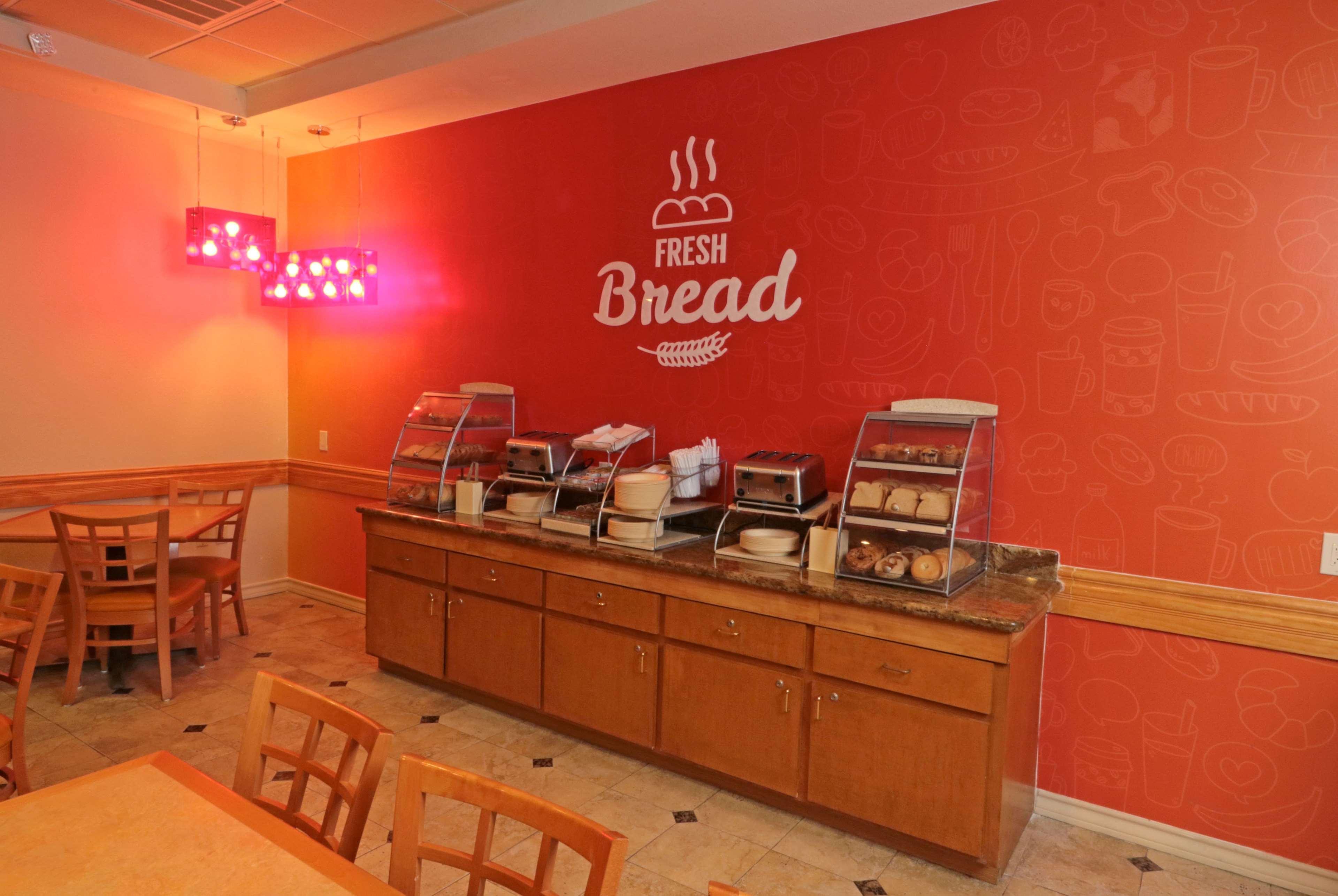 Wyndham Garden Mcallen At La Plaza Mall מראה חיצוני תמונה